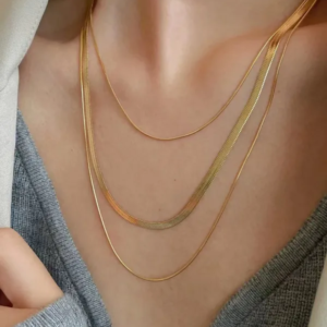 Collar Inverness (tres capas, Dorado)