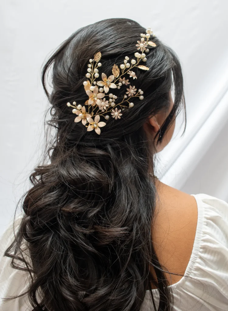 Tocado Barcelona Dorado